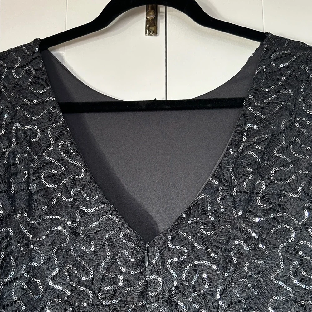 Elegant Sequin Dress NWT - Picture 4 of 6